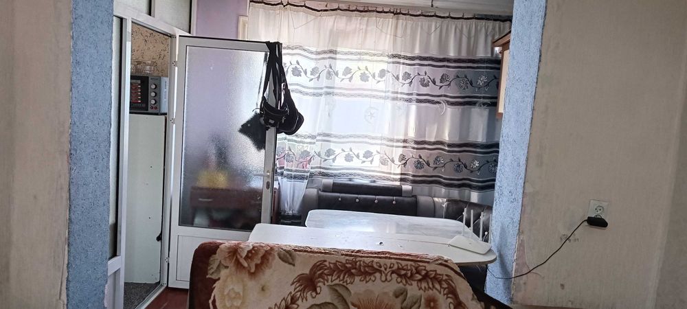 Продаю свою квартиру на ттз, рядом с базаром. 2/2/3,