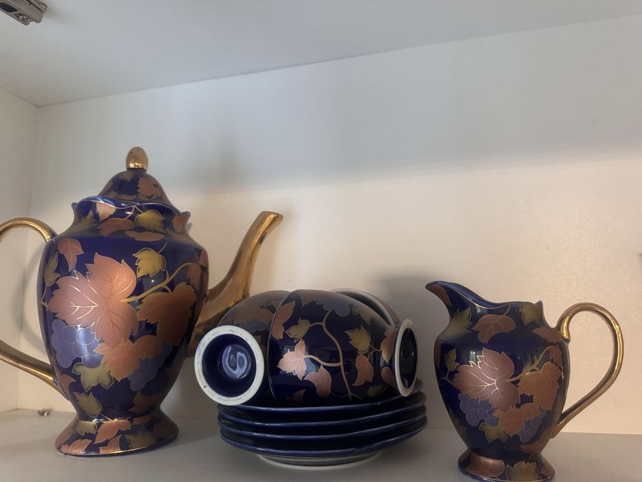 Посуда бокалы, чайник, сервиз, кувшин, салатник