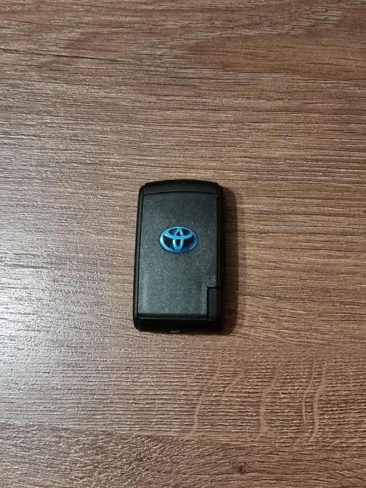 Ключ за Тойота / Toyota гр. Варна Възраждане 2 • OLX.bg