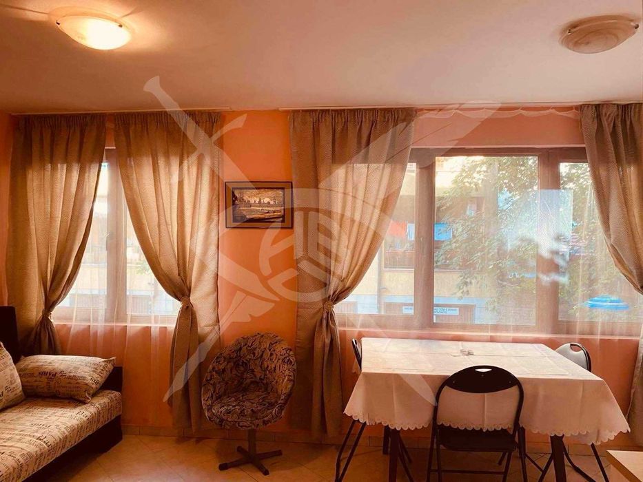 Дава се под наем Двустаен апартамент в Варна, Спортна зала - 40 кв.м за 400 € - Снимка #3