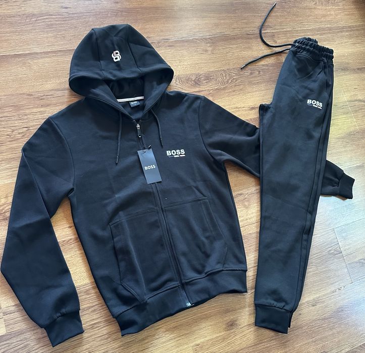 Мъжки,памучен,черен екип Hugo BOSS с гумирано лого