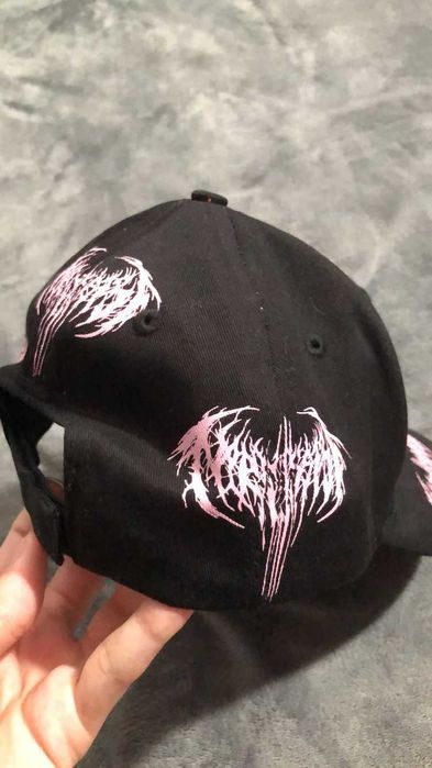 Sapca Narcissist Merch Playboi Carti