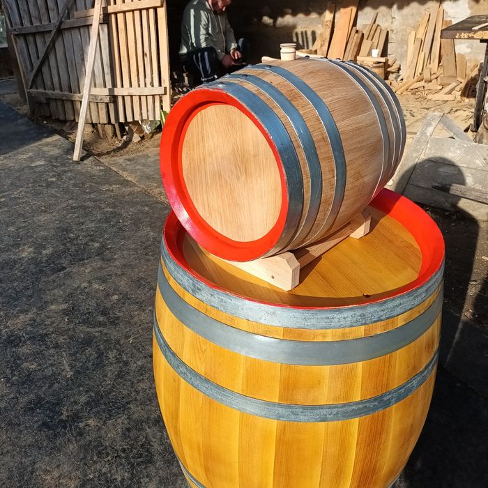 Butoaie din lemn de salcâm stejar și dud