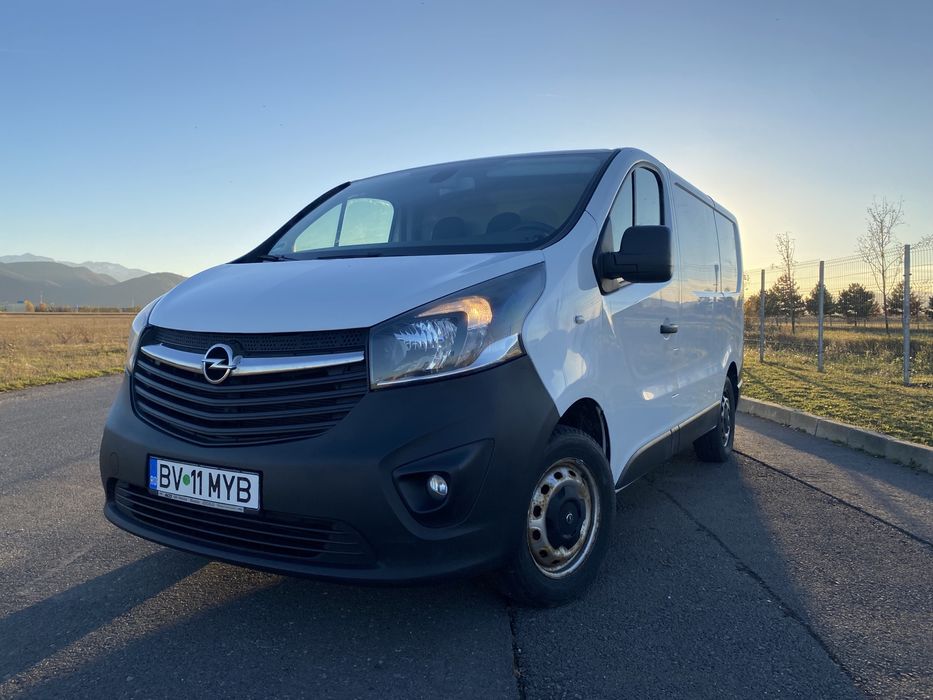 Inchiriez duba fara sofer