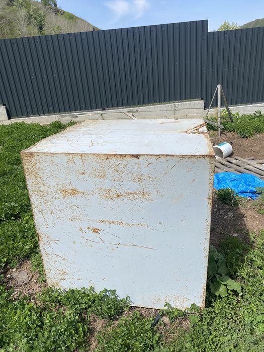 Продам бак под воду емкость