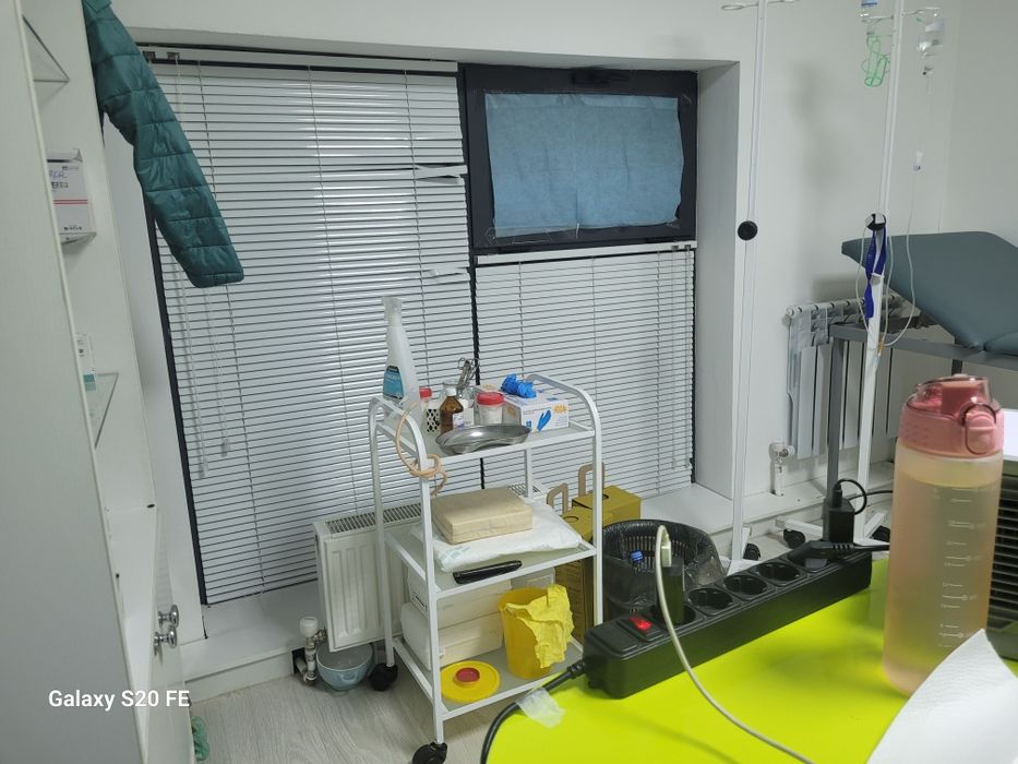 Продаю принадлежности процедурного кабинета