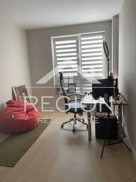 Дава се под наем Тристаен апартамент в Варна, Бриз - 110 кв.м за 1000 € - Снимка #6