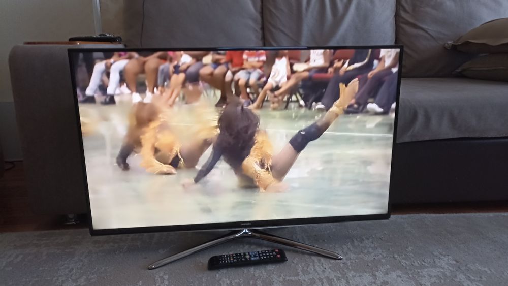 Телевизор смарт Самсунг
