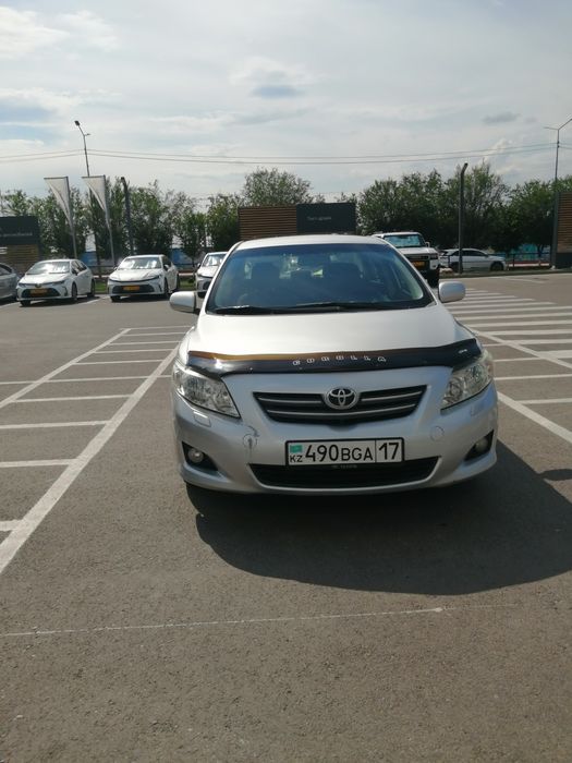 Автомобиль каролла
