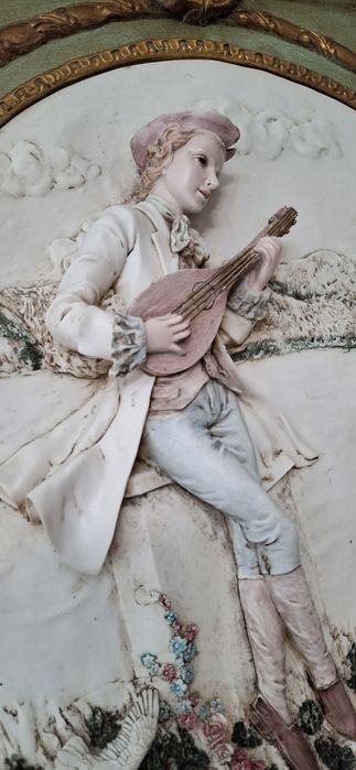 Объёмная картина барельеф в золотой раме 70×80см