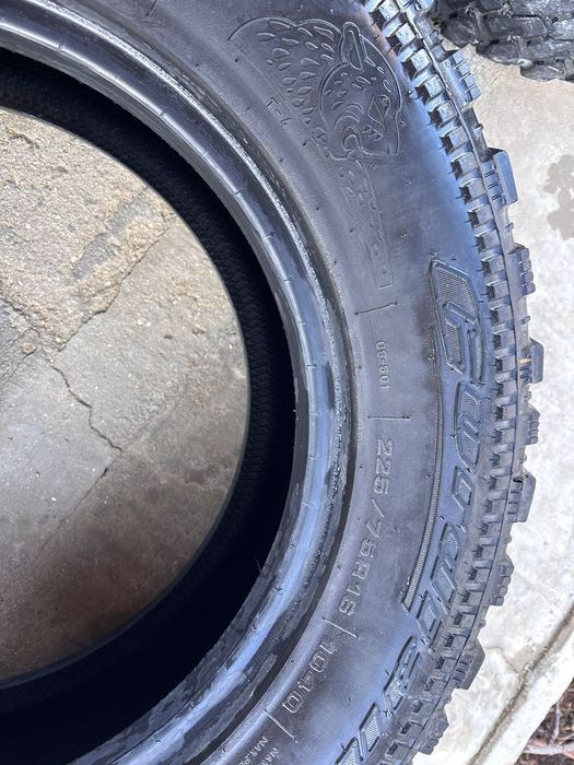 Шина 225/75 R-16