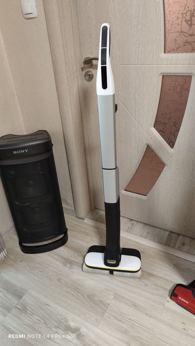 Безжична прахосмукачка за мокро и сухо почистване KARCHER FC 4-4 Batte