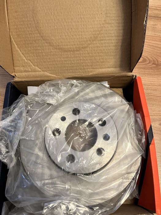 Vand set discuri si placute Atec