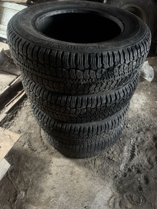 Продам резину Нива