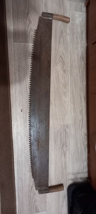 Продам двуручную пилу