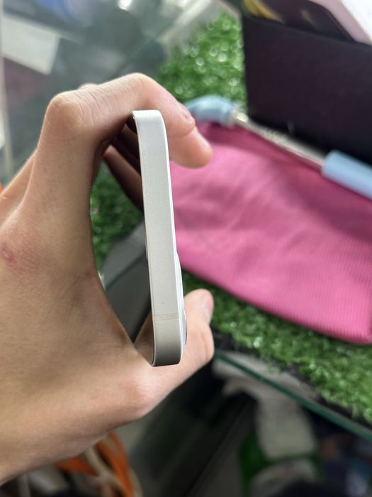 13 IPHONE 256 Gb