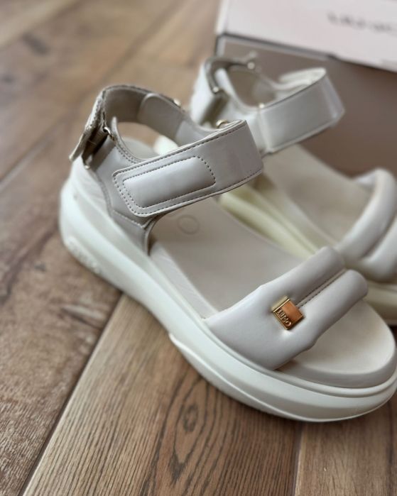 Сандали  на Liu Jo