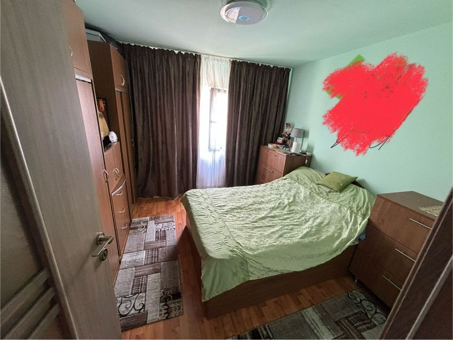 Vand apartament 3 camere