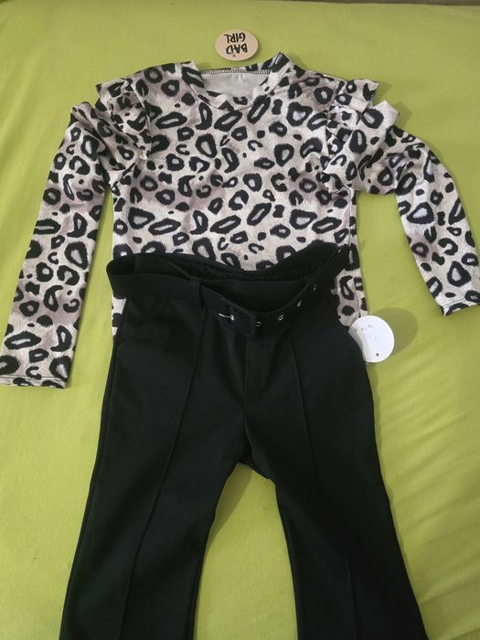 Панталон и блуза за момиче