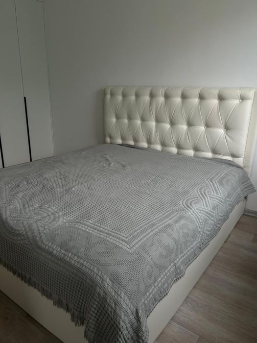 Кровать двух спальную