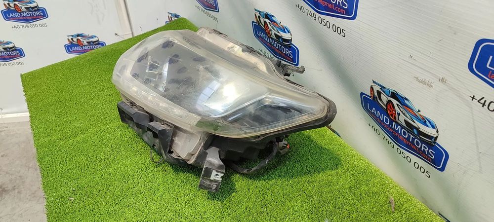 FAR STÂNGA UK HALOGEN LED NISSAN X-TRAIL T32 2014–2018 / COD OEM 260604CA0C / 260604CA1C / 99226-81017 (4E2)