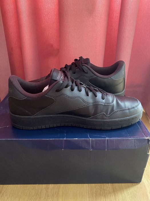 Нови мъжки черни маратонки Reebok