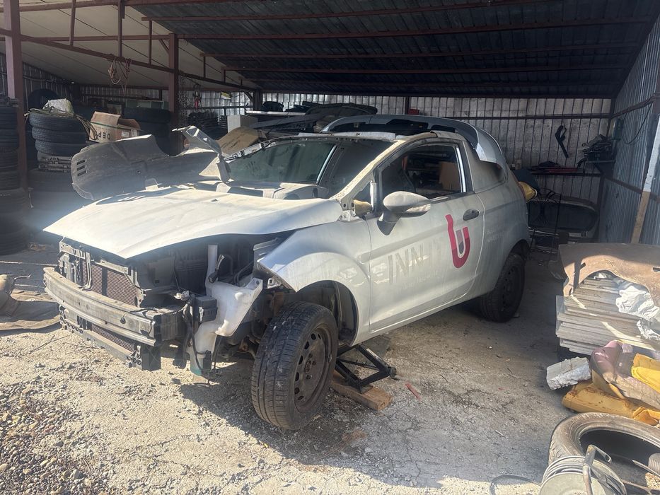 cutie viteze Ford Fiesta 2014 Dezmembrari Ford Fiesta