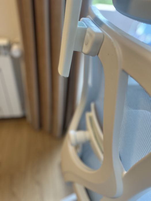 Scaun de birou alb ergonomic