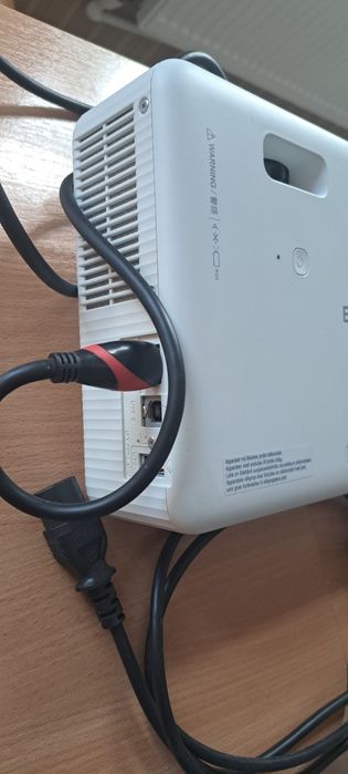Videoproiector Epson CO-W01 - Stare Impecabilă (Folosit doar o lună)