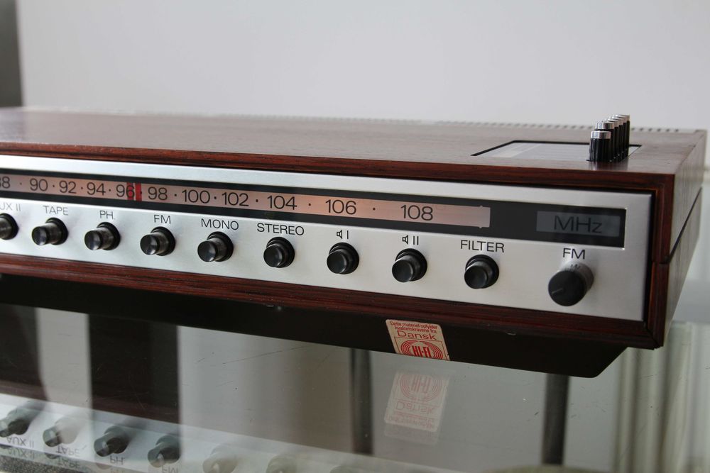 Amplificator Rank Arena T 2700 cu radio FM complet revizuit.