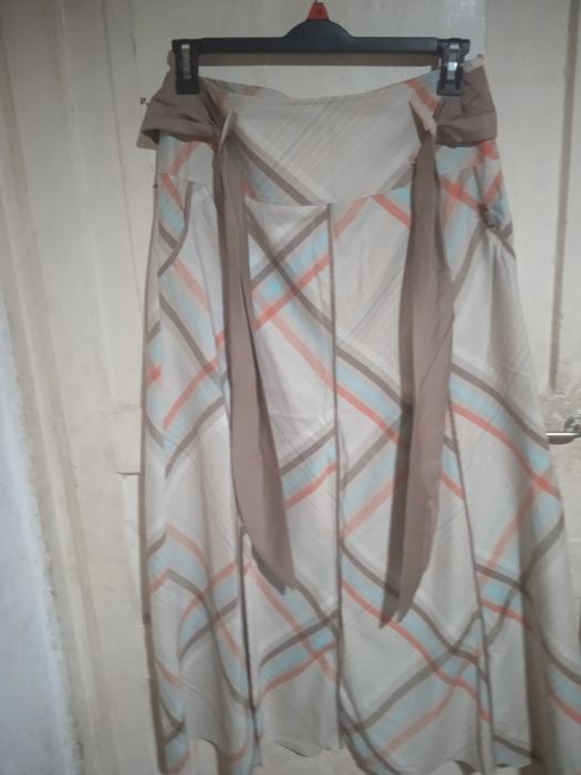 Продам женскую юбку.Новая.Производство Турция.Размер 42.Цена 50.00зсум