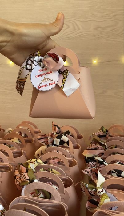 бонбоньерки тойбастар