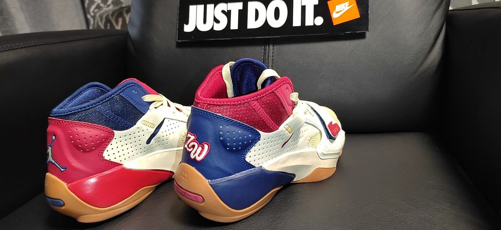Nike Jordan Zion 2,номер 37,5
