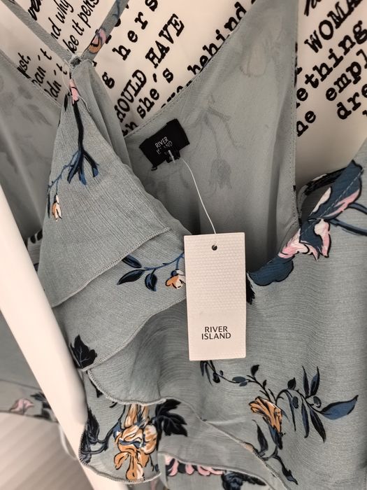 Vând hăinuțe outlet de dama