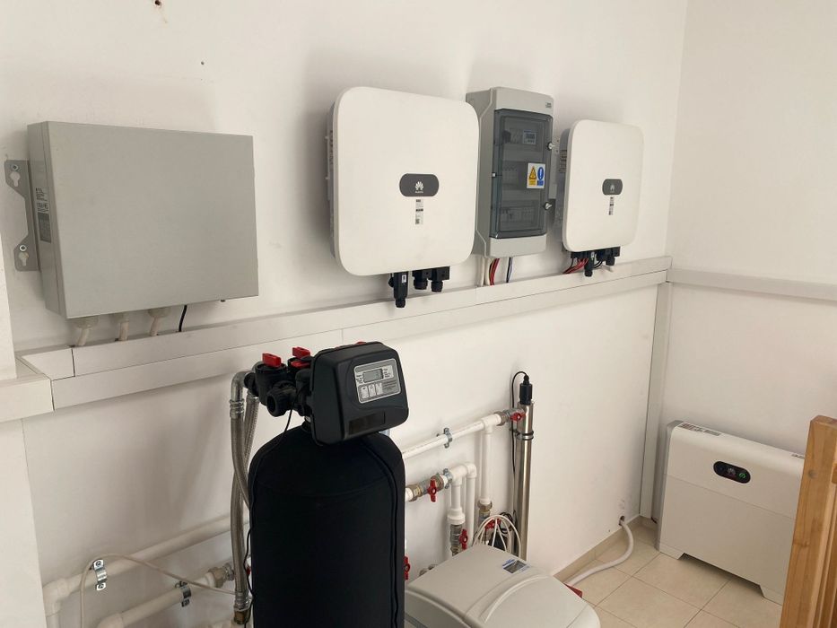 Instalatotr / Electrician