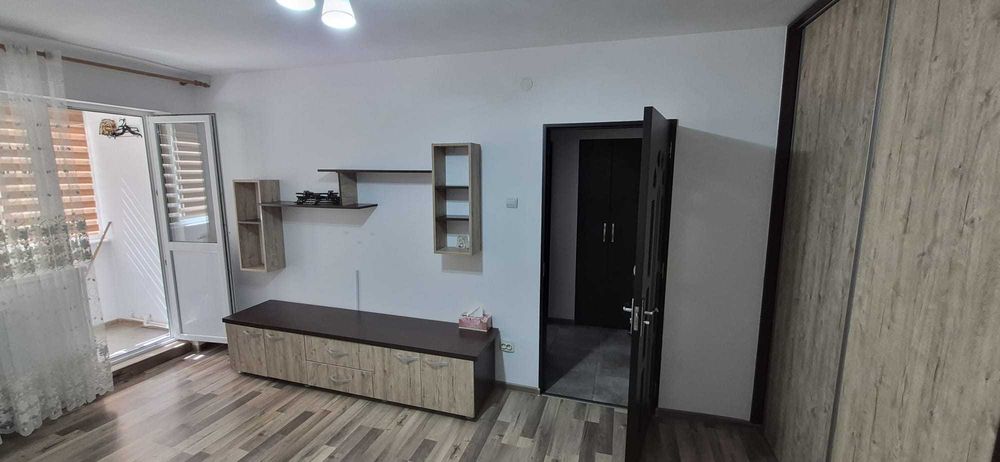 Inchiriez apartament 2 camere