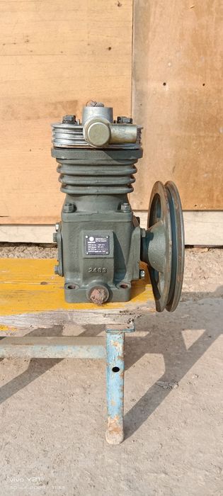 Продаю компресор