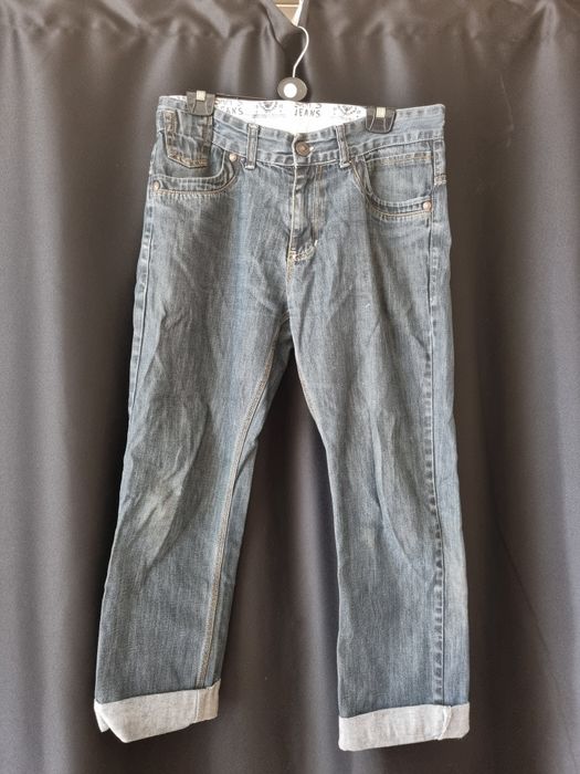 Стилни мъжки дънки в тъмносин цвят