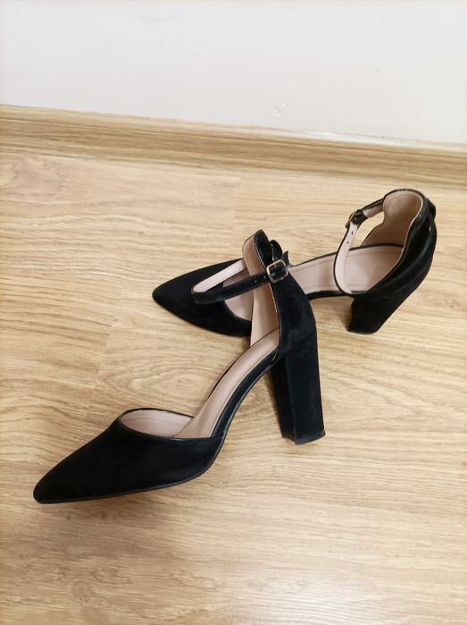 Обувки с ток, еко кожа