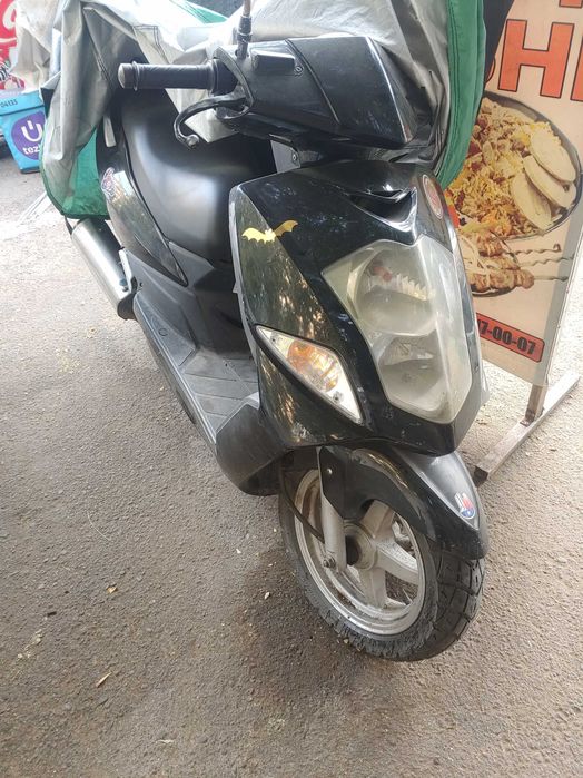 Бензиновый скутер