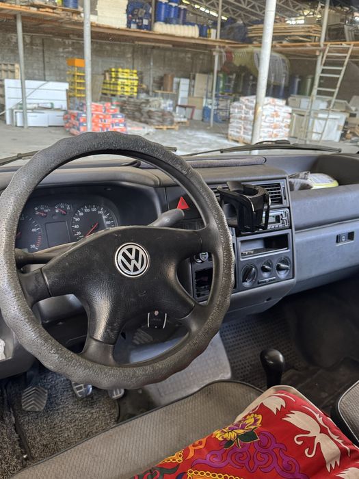 Грузовик Фольксваген