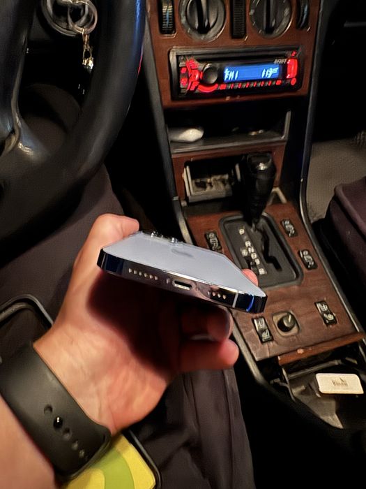 Продам iPhone 13 pro max