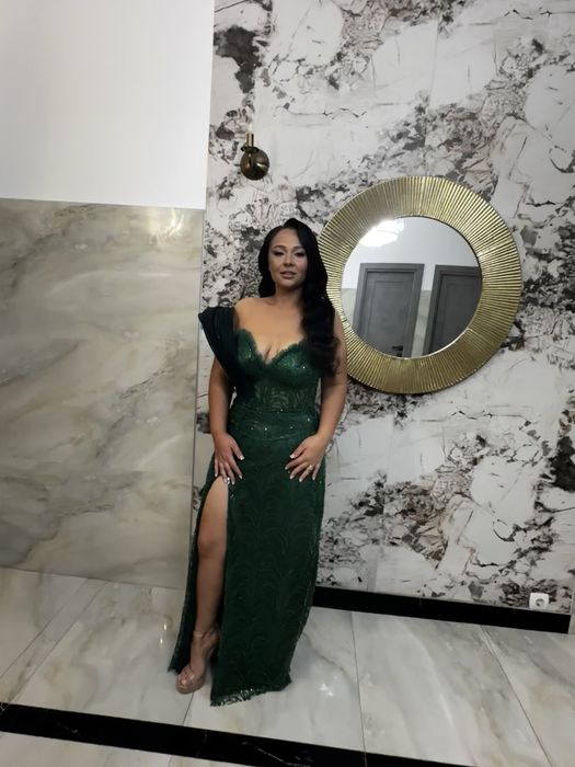 Rochie pe corset.