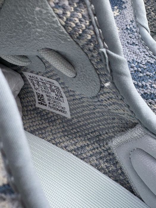 Yeezy Boost 350 V2 MX Frost Blue marimea 42,5