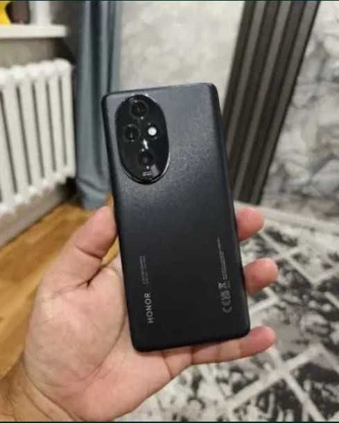 Хонор 200 Про + 150К. Обмен на смартфон выше классом