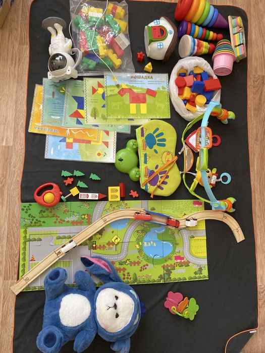 Развивающие игрушки