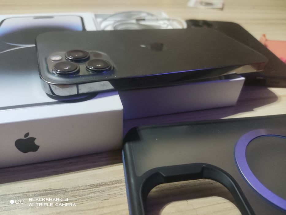 iPhone 12 Pro Max  128.продава/бартер