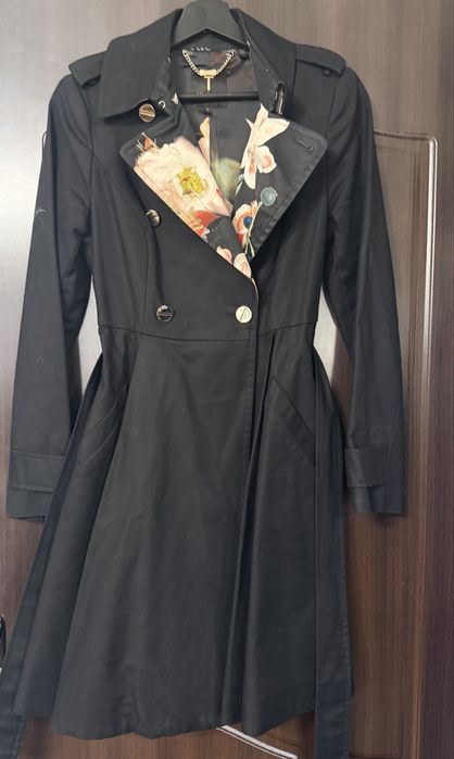 Pardesiu /Trenci Ted Baker xs