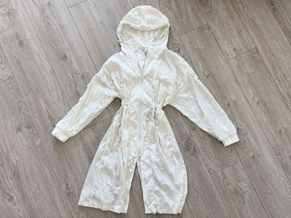 Alo windbreaker