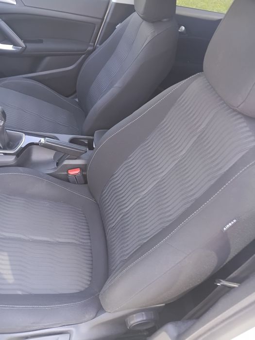 Peugeot 308 vând sau schimb